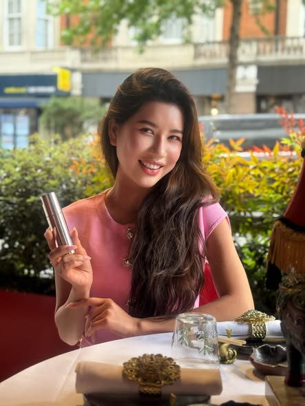 Sexy travel companion